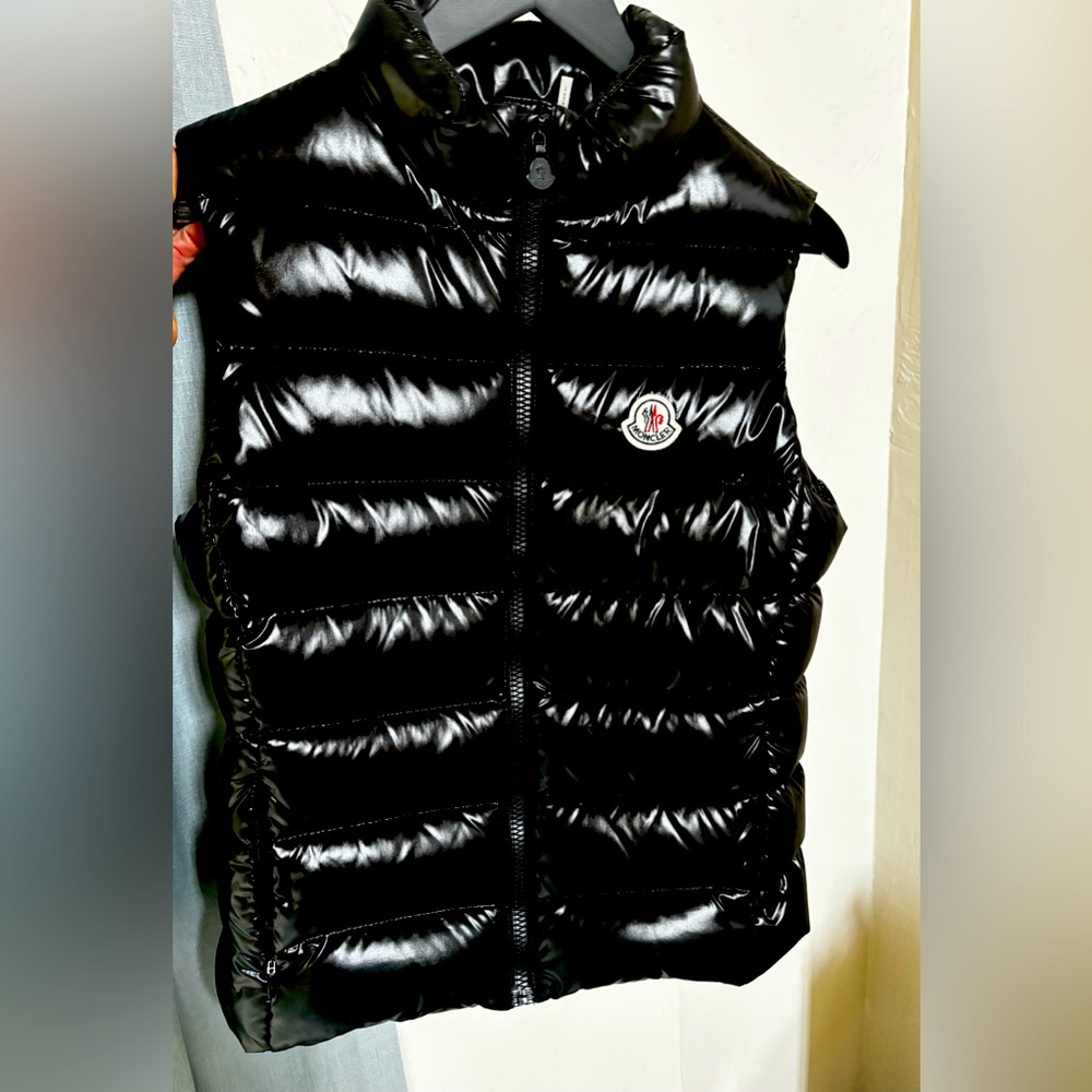 Moncler
Ghany Shiny Quilted Puffer Vest,  Small